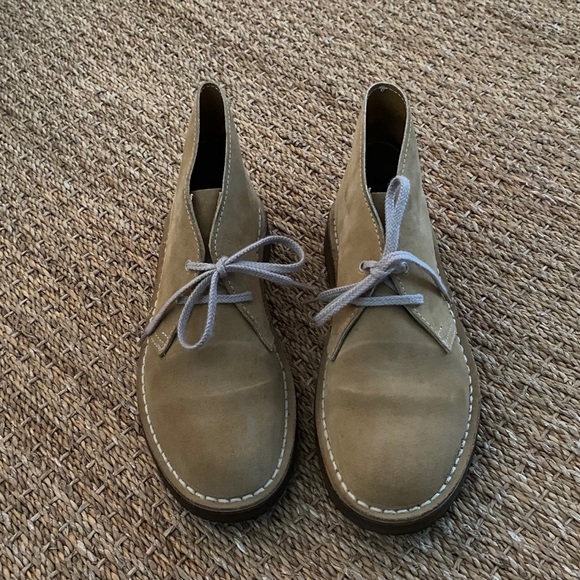 Eddie Bauer Shoes - Eddie Bauer desert chukka boots shoes size 6.5